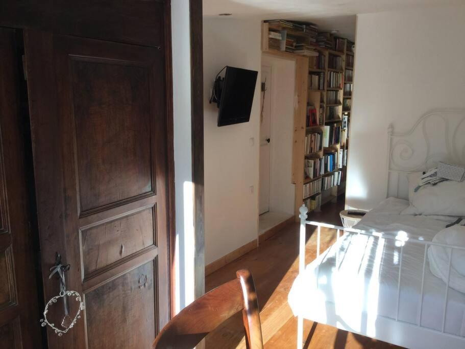 Appartamento Studio Close Fourviere Very Quiet & Small Terrace Lione Esterno foto